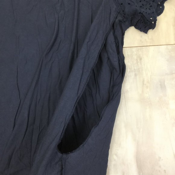 Kindred Bravely Navy Maternity/Nursing Top l - Picture 11 of 13